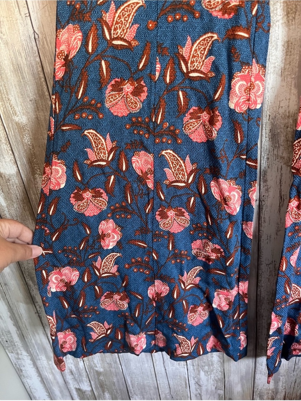 Anthropologie Drapey Floral Flare Bell Bottom Pants Blue Size 0 NWT - Picture 3 of 7